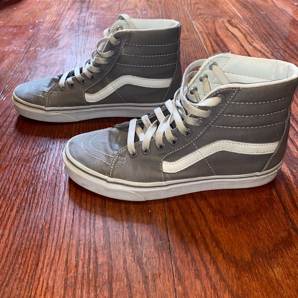 Grey Hightop Vans (W-7.5/M-6)